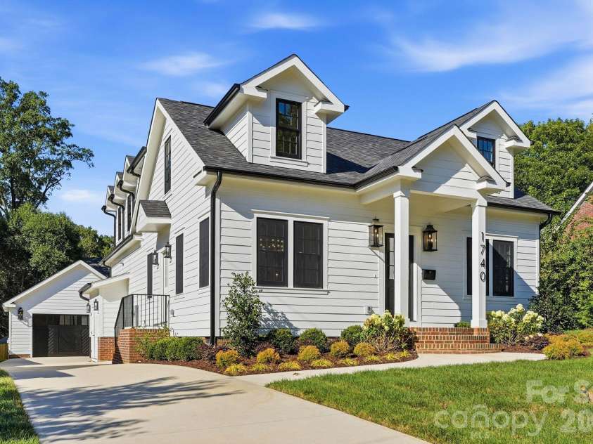1740 Merriman Avenue, Charlotte, NC 28203.  MLS# CAR4430003, YatesRealty ID 55716. Side daytime exterior