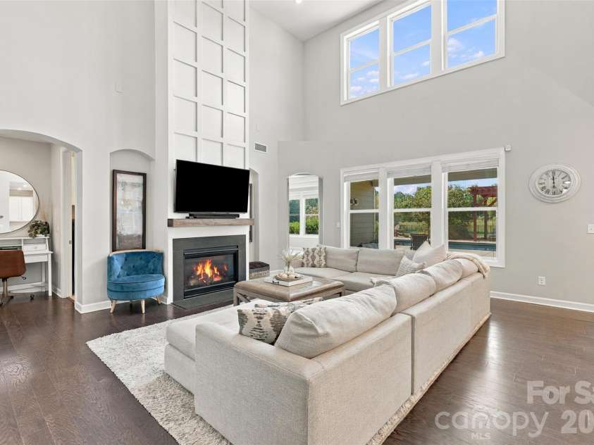 110 Kenna Court, Matthews, NC 28104.  MLS# CAR4429916, YatesRealty ID 55718. 