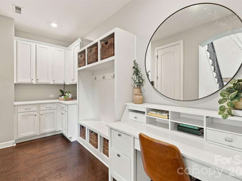 110 Kenna Court, Matthews, NC 28104.  MLS# CAR4429916, YatesRealty ID 55718. 