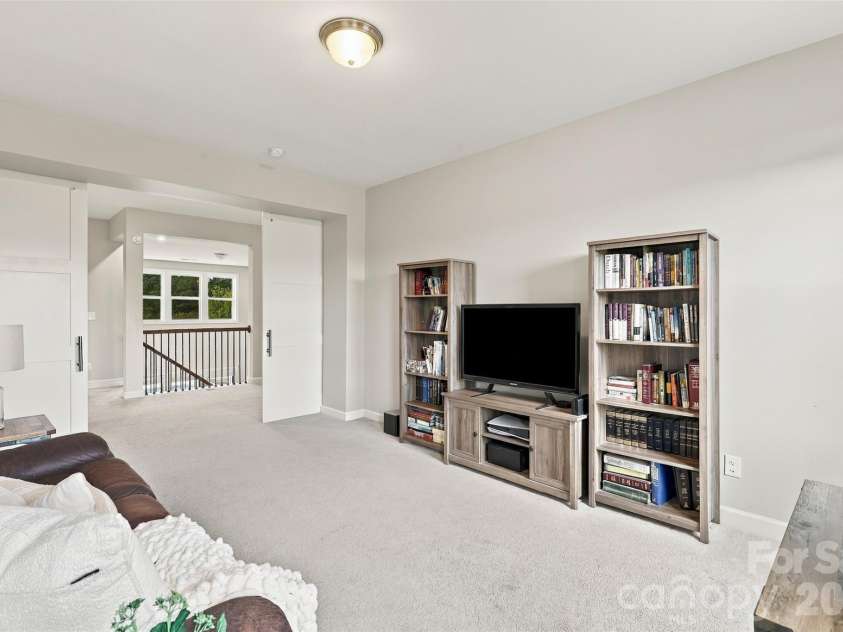 110 Kenna Court, Matthews, NC 28104.  MLS# CAR4429916, YatesRealty ID 55718. 