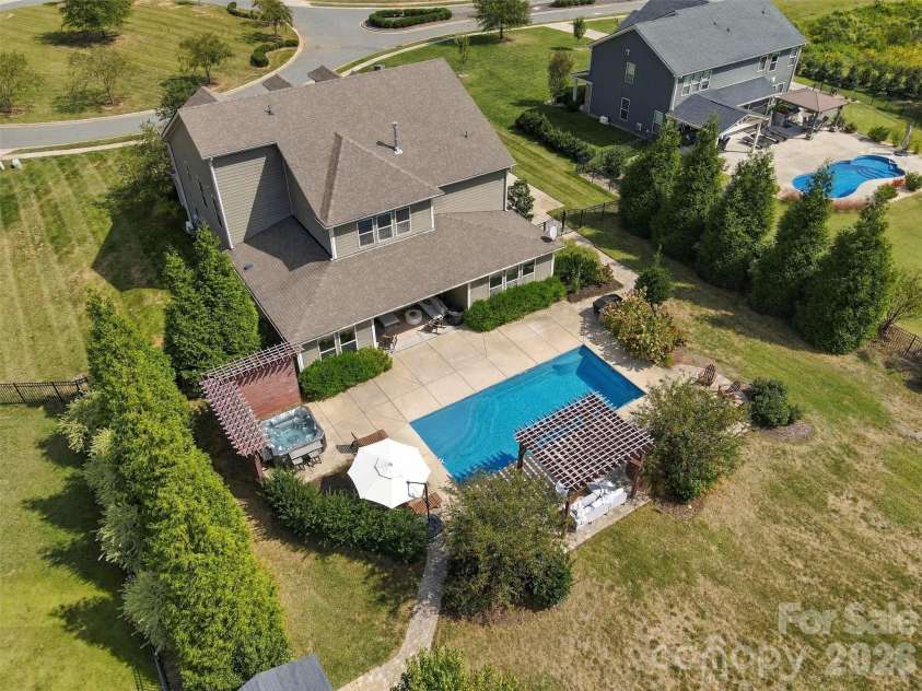110 Kenna Court, Matthews, NC 28104.  MLS# CAR4429916, YatesRealty ID 55718. 