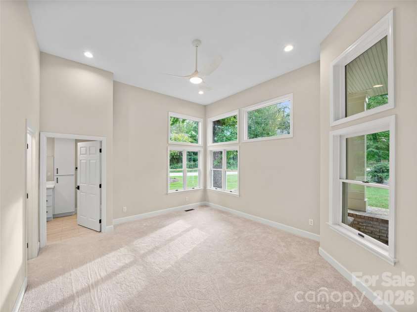 18 Carriage Park Way, Hendersonville, NC 28791.  MLS# CAR4430062, YatesRealty ID 55719. 