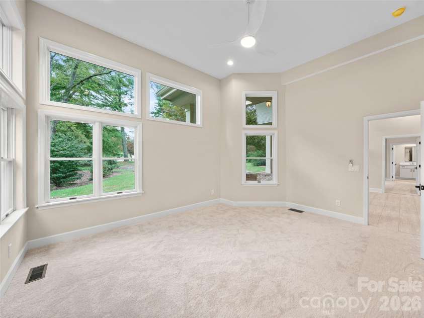 18 Carriage Park Way, Hendersonville, NC 28791.  MLS# CAR4430062, YatesRealty ID 55719. 