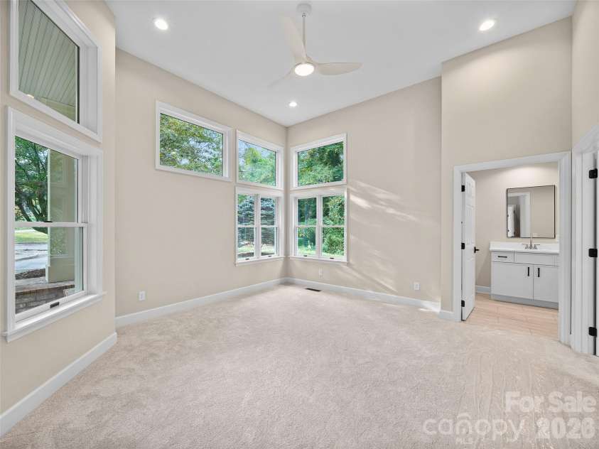 18 Carriage Park Way, Hendersonville, NC 28791.  MLS# CAR4430062, YatesRealty ID 55719. 