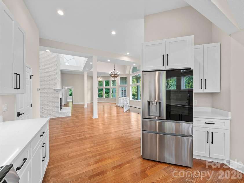 18 Carriage Park Way, Hendersonville, NC 28791.  MLS# CAR4430062, YatesRealty ID 55719. 