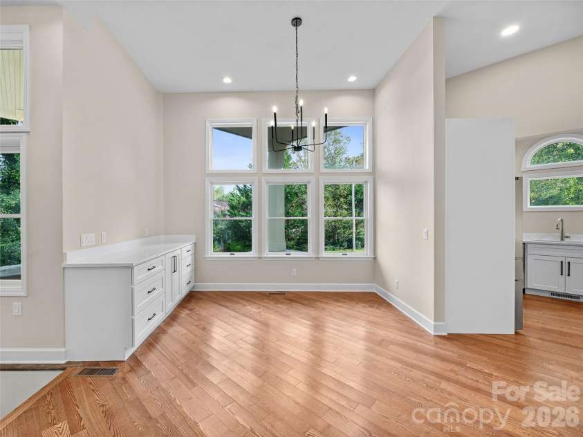 18 Carriage Park Way, Hendersonville, NC 28791.  MLS# CAR4430062, YatesRealty ID 55719. 