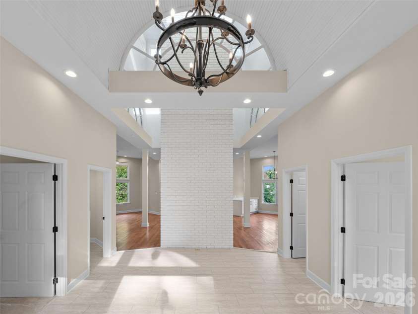18 Carriage Park Way, Hendersonville, NC 28791.  MLS# CAR4430062, YatesRealty ID 55719. 