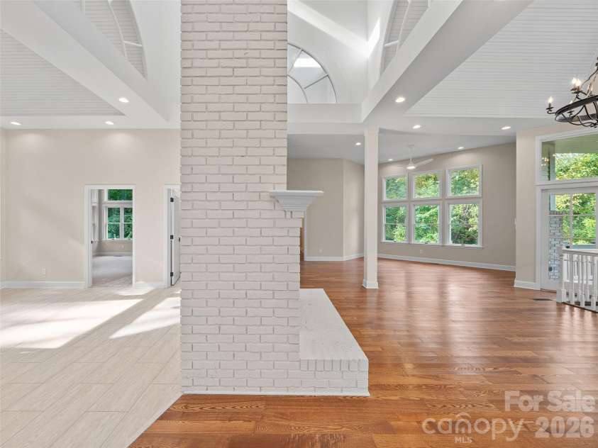 18 Carriage Park Way, Hendersonville, NC 28791.  MLS# CAR4430062, YatesRealty ID 55719. 