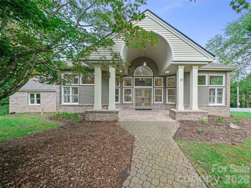 18 Carriage Park Way, Hendersonville, NC 28791.  MLS# CAR4430062, YatesRealty ID 55719. 