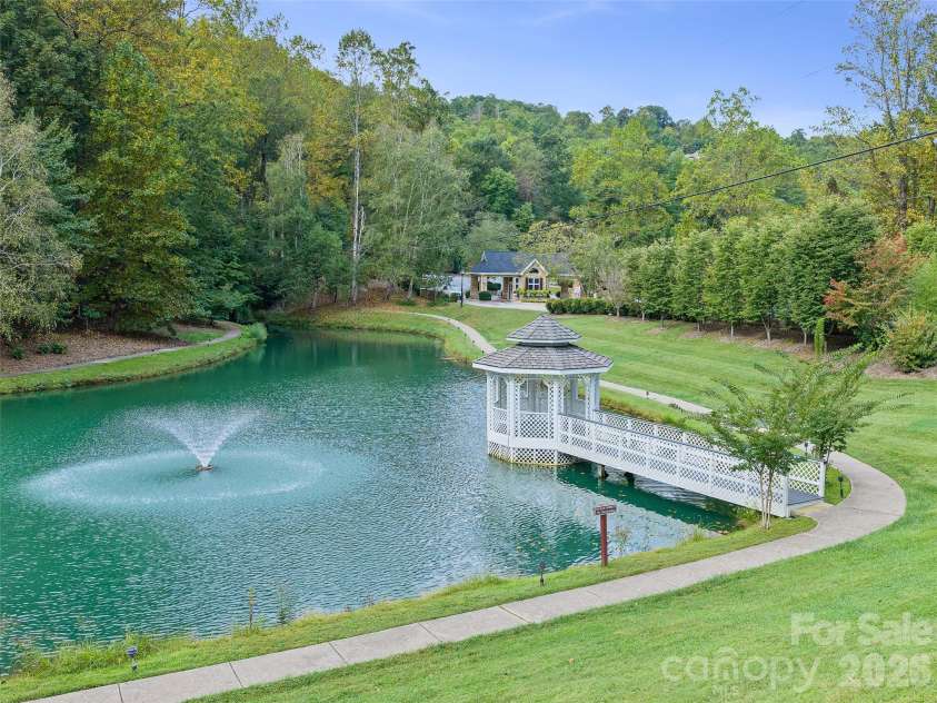 18 Carriage Park Way, Hendersonville, NC 28791.  MLS# CAR4430062, YatesRealty ID 55719. 