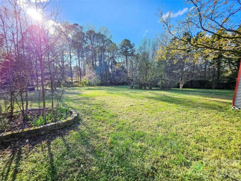 519 Broome Street, Monroe, NC 28110.  MLS# CAR4360770, YatesRealty ID 5572. 