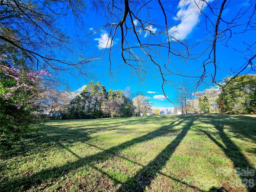 519 Broome Street, Monroe, NC 28110.  MLS# CAR4360770, YatesRealty ID 5572. 