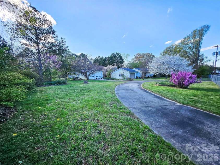 519 Broome Street, Monroe, NC 28110.  MLS# CAR4360770, YatesRealty ID 5572. 