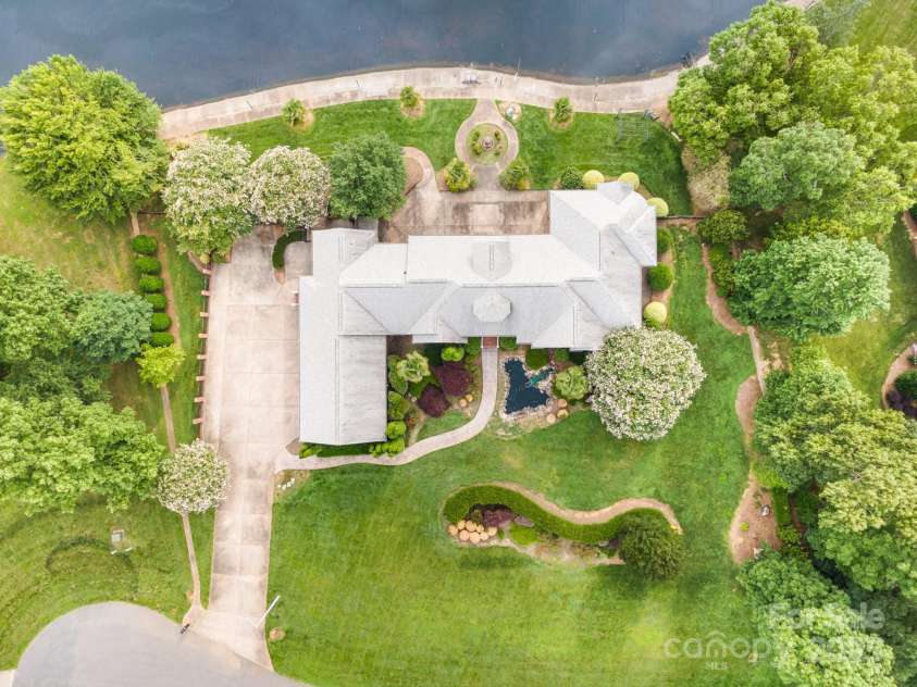 6823 Manatee Drive, Concord, NC 28025.  MLS# CAR4267716, YatesRealty ID 5572. 