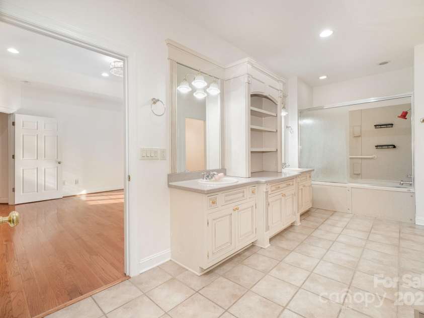 6823 Manatee Drive, Concord, NC 28025.  MLS# CAR4267716, YatesRealty ID 5572. 