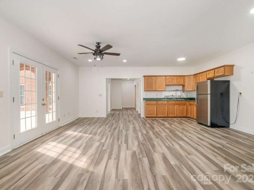 6823 Manatee Drive, Concord, NC 28025.  MLS# CAR4267716, YatesRealty ID 5572. 