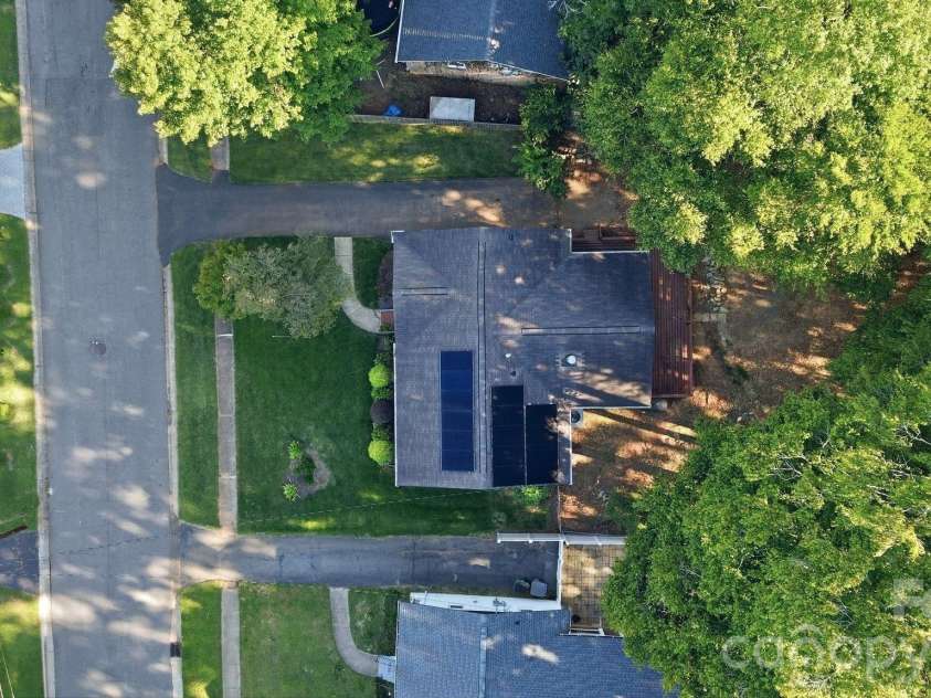 1524 Lanewood Place, Charlotte, NC 28208.  MLS# CAR4429696, YatesRealty ID 55721. 