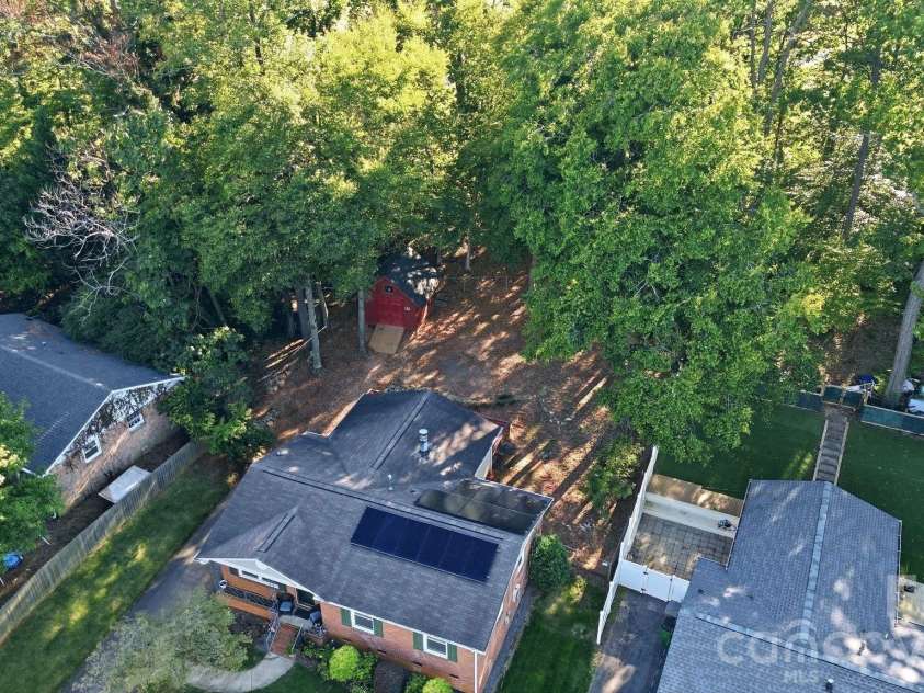1524 Lanewood Place, Charlotte, NC 28208.  MLS# CAR4429696, YatesRealty ID 55721. 