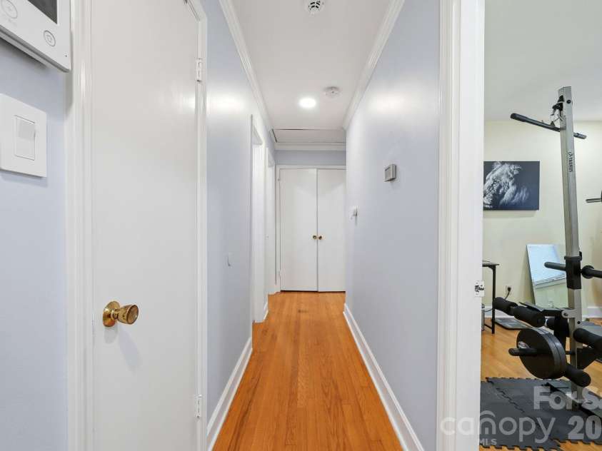 1524 Lanewood Place, Charlotte, NC 28208.  MLS# CAR4429696, YatesRealty ID 55721. 