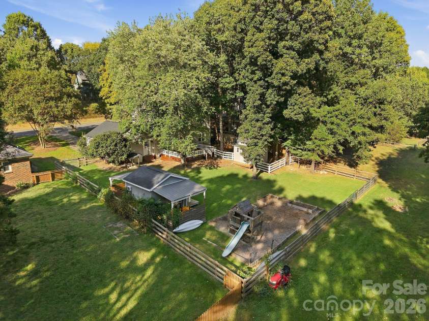 6213 Bevington Place, Charlotte, NC 28277.  MLS# CAR4429693, YatesRealty ID 55722. 