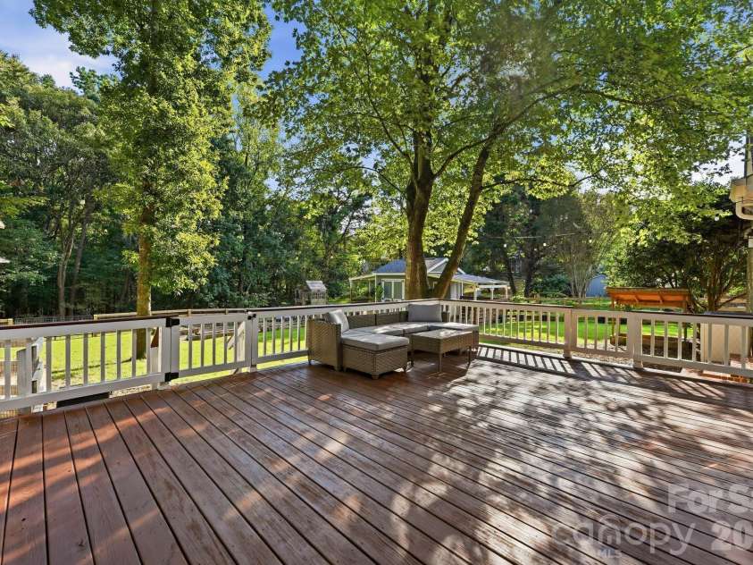6213 Bevington Place, Charlotte, NC 28277.  MLS# CAR4429693, YatesRealty ID 55722. 