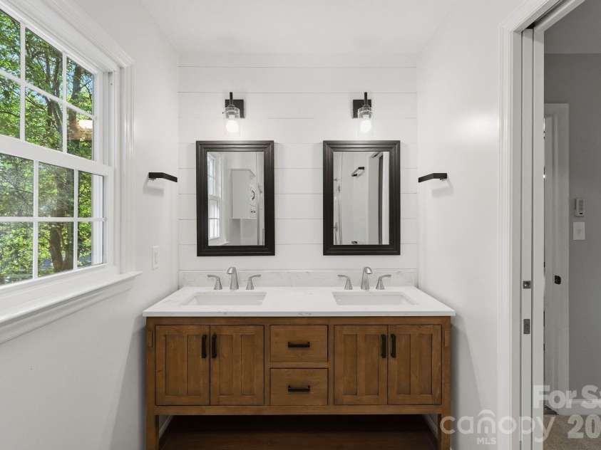 6213 Bevington Place, Charlotte, NC 28277.  MLS# CAR4429693, YatesRealty ID 55722. 