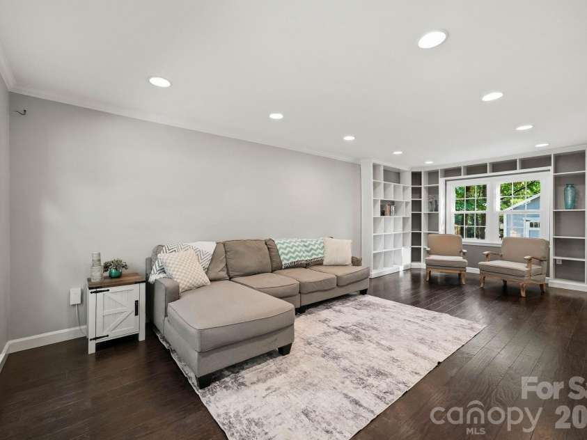 6213 Bevington Place, Charlotte, NC 28277.  MLS# CAR4429693, YatesRealty ID 55722. 