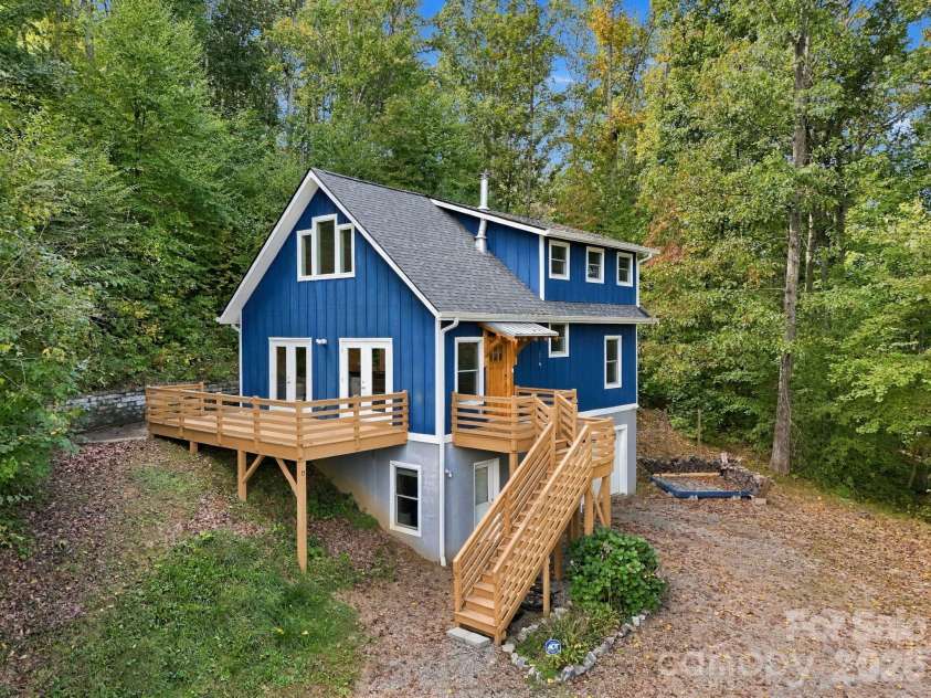15 Shytle Lane, Fletcher, NC 28732.  MLS# CAR4429612, YatesRealty ID 55723. 