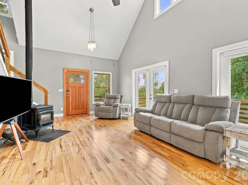 15 Shytle Lane, Fletcher, NC 28732.  MLS# CAR4429612, YatesRealty ID 55723. 