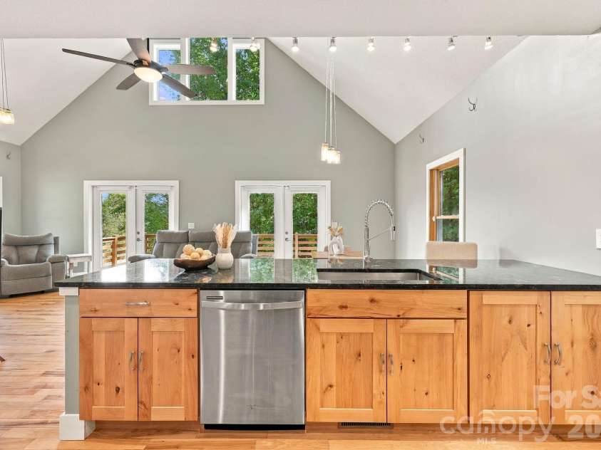 15 Shytle Lane, Fletcher, NC 28732.  MLS# CAR4429612, YatesRealty ID 55723. 
