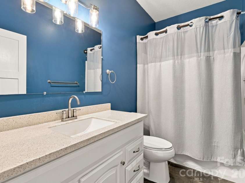 15 Shytle Lane, Fletcher, NC 28732.  MLS# CAR4429612, YatesRealty ID 55723. 