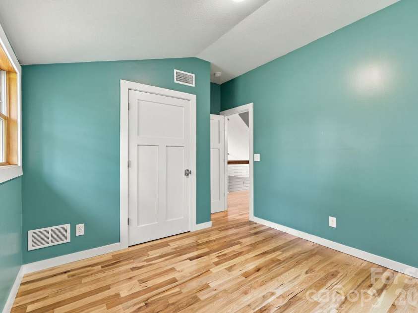 15 Shytle Lane, Fletcher, NC 28732.  MLS# CAR4429612, YatesRealty ID 55723. 