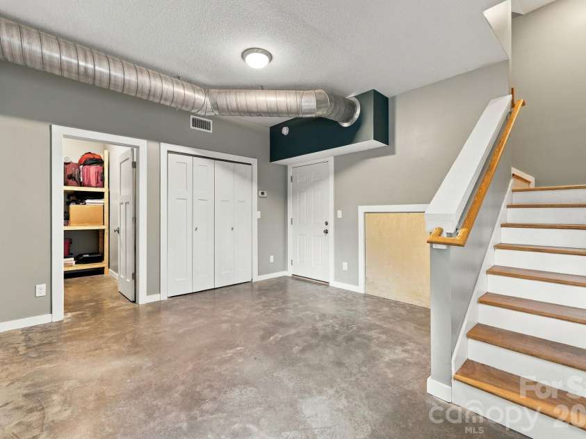 15 Shytle Lane, Fletcher, NC 28732.  MLS# CAR4429612, YatesRealty ID 55723. 