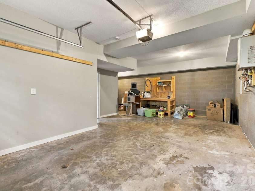 15 Shytle Lane, Fletcher, NC 28732.  MLS# CAR4429612, YatesRealty ID 55723. 