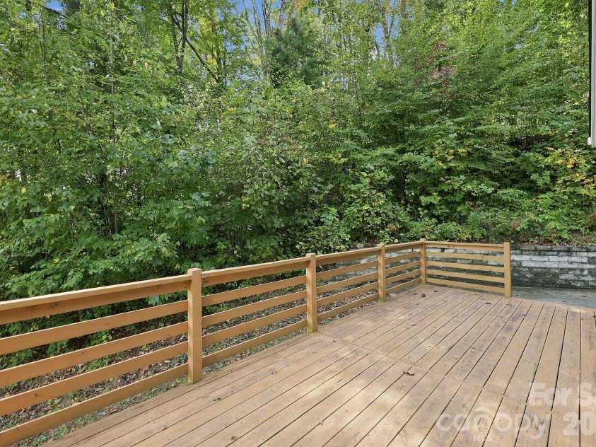 15 Shytle Lane, Fletcher, NC 28732.  MLS# CAR4429612, YatesRealty ID 55723. 