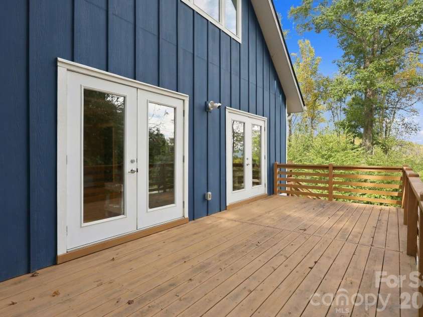 15 Shytle Lane, Fletcher, NC 28732.  MLS# CAR4429612, YatesRealty ID 55723. 