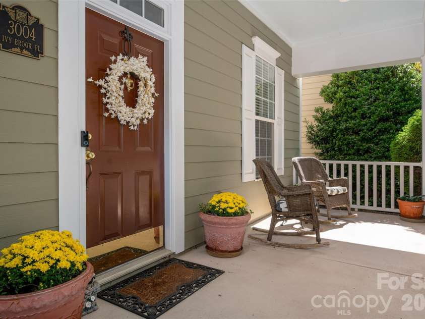 3004 Ivy Brook Place, Matthews, NC 28104.  MLS# CAR4429599, YatesRealty ID 55724. 