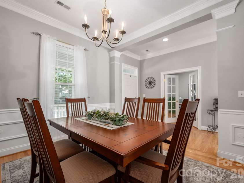 3004 Ivy Brook Place, Matthews, NC 28104.  MLS# CAR4429599, YatesRealty ID 55724. 
