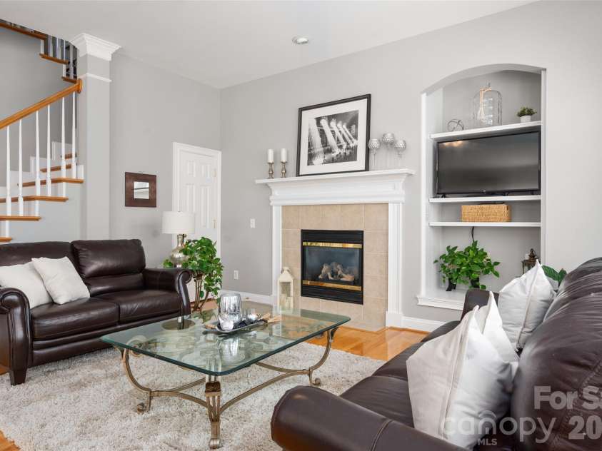 3004 Ivy Brook Place, Matthews, NC 28104.  MLS# CAR4429599, YatesRealty ID 55724. 