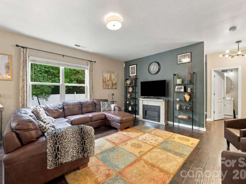 8815 Balsam Bay Road, Charlotte, NC 28227.  MLS# CAR4429628, YatesRealty ID 55725. 