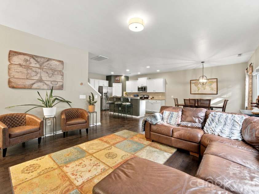 8815 Balsam Bay Road, Charlotte, NC 28227.  MLS# CAR4429628, YatesRealty ID 55725. 
