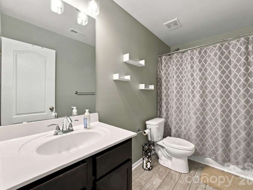 8815 Balsam Bay Road, Charlotte, NC 28227.  MLS# CAR4429628, YatesRealty ID 55725. 