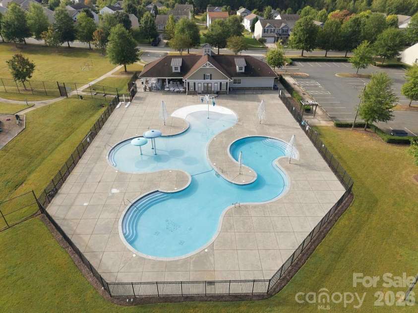 8815 Balsam Bay Road, Charlotte, NC 28227.  MLS# CAR4429628, YatesRealty ID 55725. 