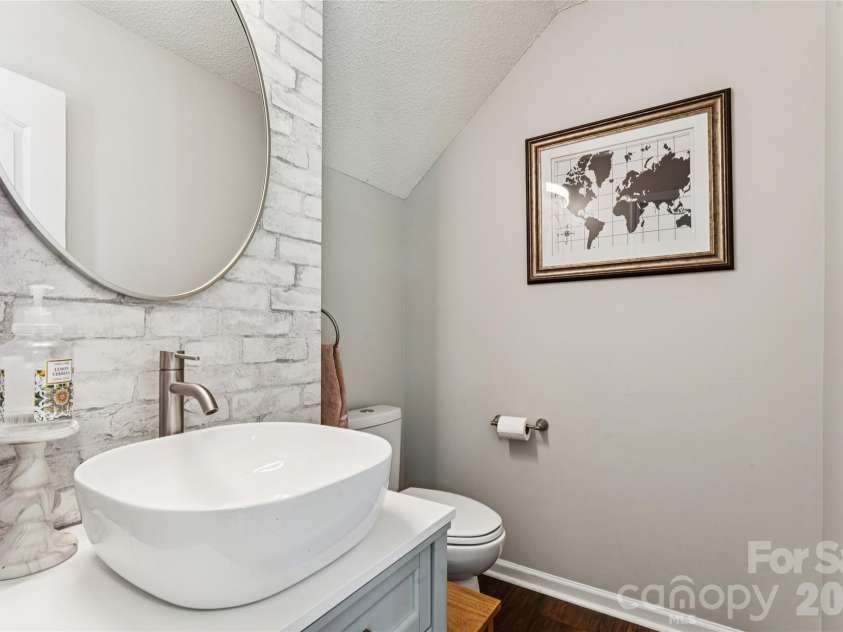 108 Henfield Way, Mooresville, NC 28117.  MLS# CAR4429175, YatesRealty ID 55726. 