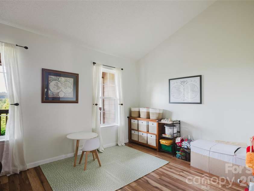 91 Crestview Street, Canton, NC 28716.  MLS# CAR4429307, YatesRealty ID 55727. 