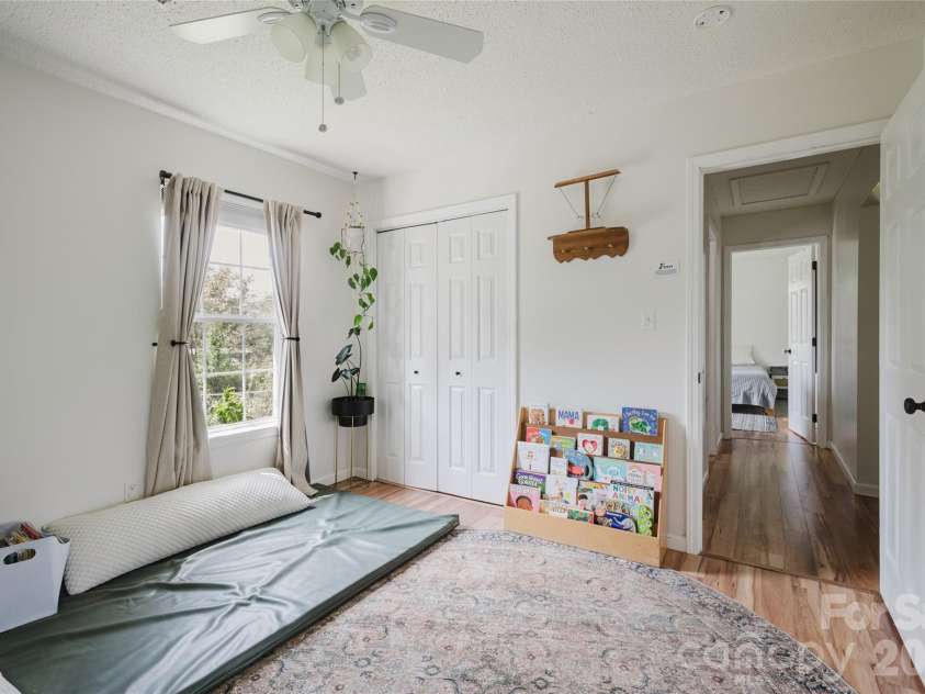 91 Crestview Street, Canton, NC 28716.  MLS# CAR4429307, YatesRealty ID 55727. 