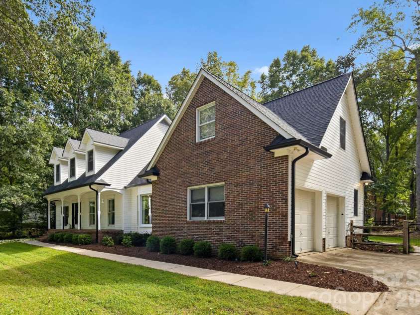 10719 Connell Mill Lane, Mint Hill, NC 28227.  MLS# CAR4429330, YatesRealty ID 55728. 