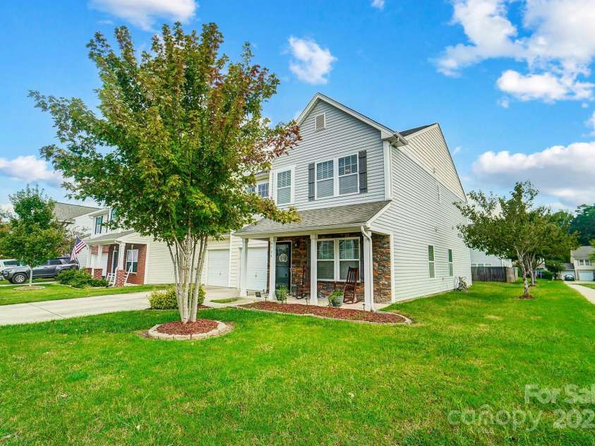 9704 Cayenne Drive, Charlotte, NC 28214.  MLS# CAR4241987, YatesRealty ID 5573. 