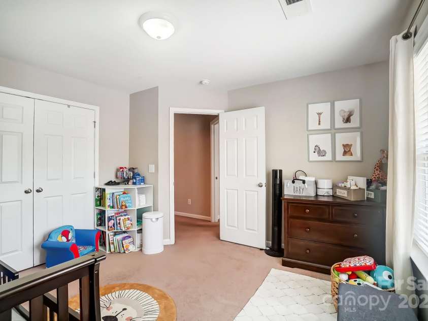 9704 Cayenne Drive, Charlotte, NC 28214.  MLS# CAR4241987, YatesRealty ID 5573. 