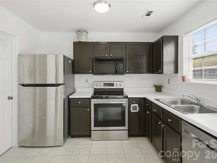 9678 Old Gate Drive, Charlotte, NC 28105.  MLS# CAR4429048, YatesRealty ID 55731. 